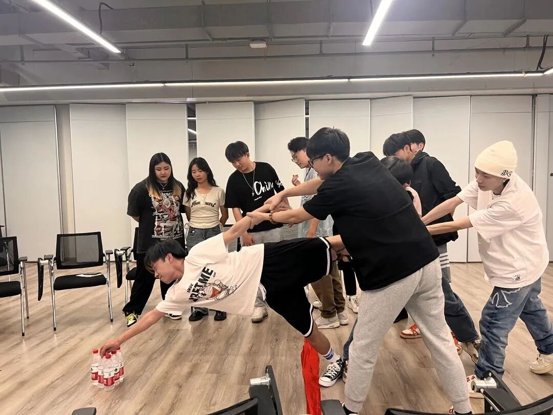 冲冲冲！9位星优练习生淘汰百余人通关晋级第3张