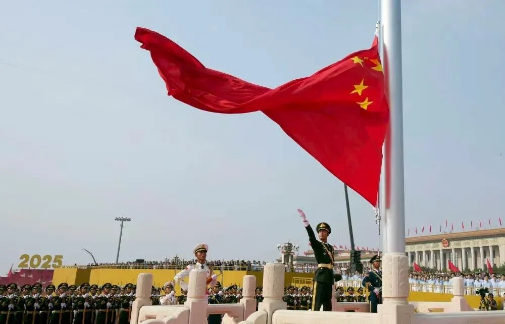 阅兵太出片了,超燃“热血大片”霸屏！这些镜头为何值得一刷再刷？