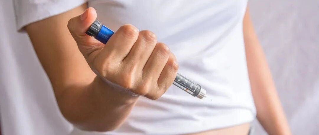 家里有糖尿病人，怎么打胰岛素才不疼？这9步照着做，血糖更稳定！