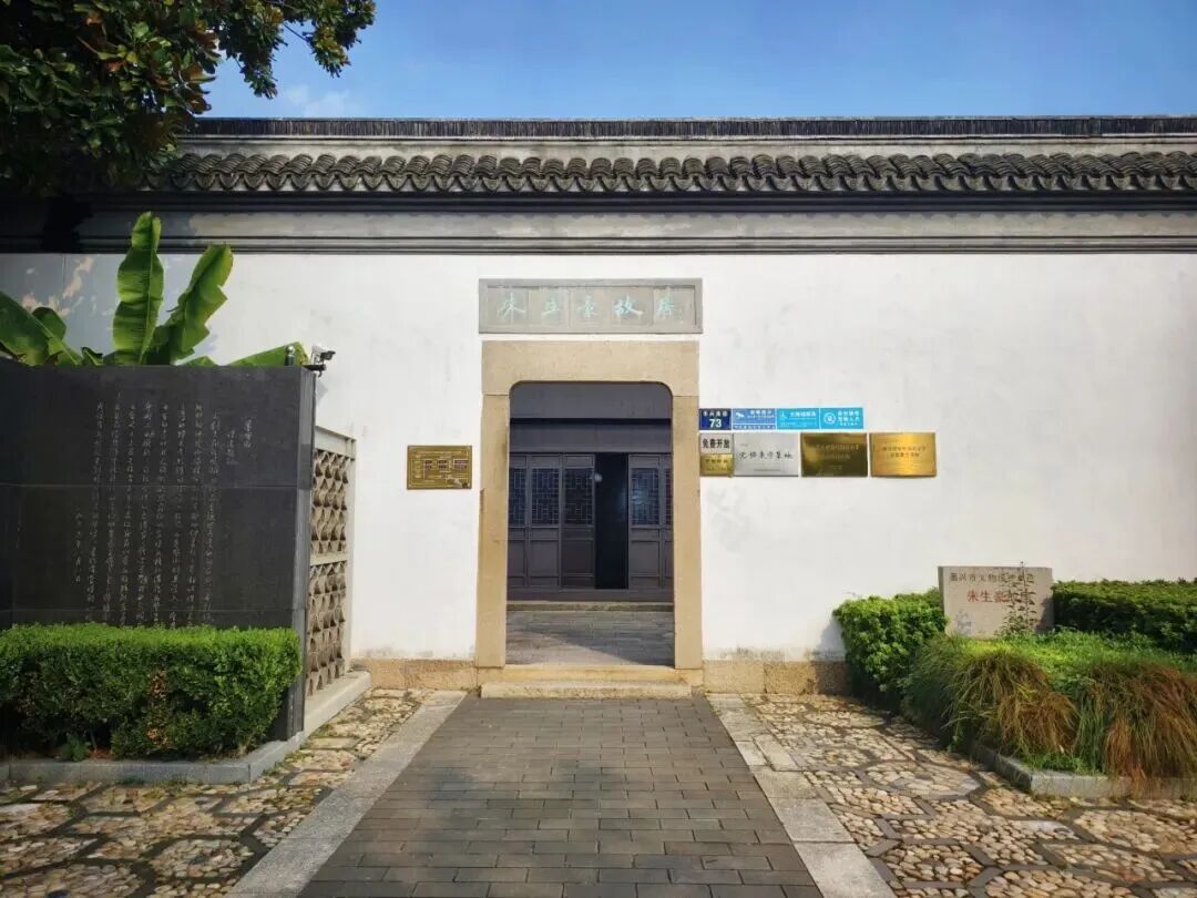 1第一站南湖景区.png