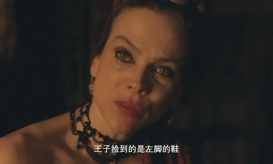 我承認這部毀童年的暗黑電影《醜陋的繼姐》，嚇到我了！