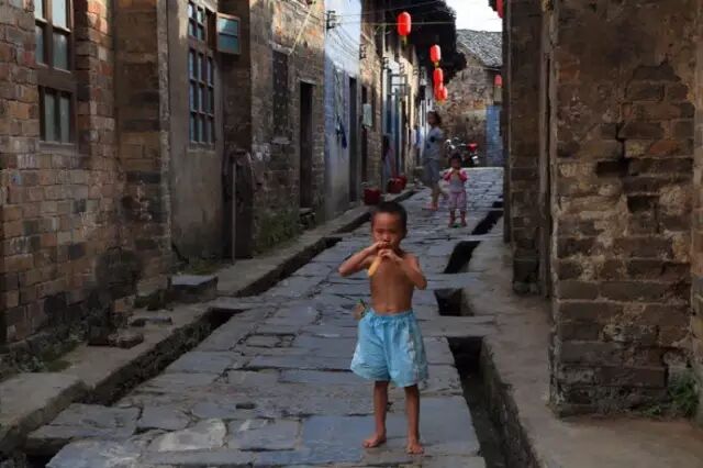 宜宾市区到蜀南竹海有多远_长沙市区到凤凰古城有多远_长沙市区到岳麓山多远