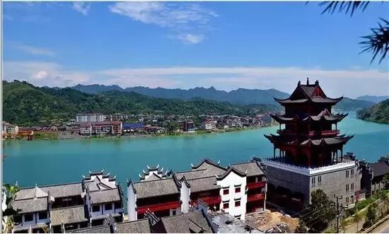 宜宾市区到蜀南竹海有多远_长沙市区到凤凰古城有多远_长沙市区到岳麓山多远