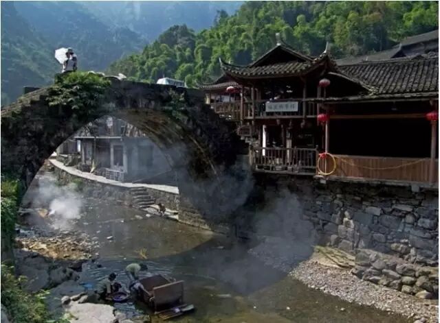 宜宾市区到蜀南竹海有多远_长沙市区到岳麓山多远_长沙市区到凤凰古城有多远