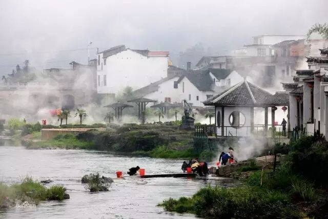 长沙市区到凤凰古城有多远_宜宾市区到蜀南竹海有多远_长沙市区到岳麓山多远