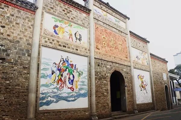 宜宾市区到蜀南竹海有多远_长沙市区到凤凰古城有多远_长沙市区到岳麓山多远