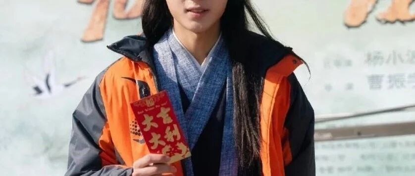 又一部合拍网剧！24岁TVB新人担正主演，两小生做陪衬