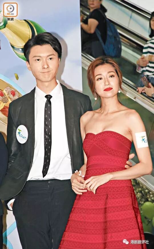 34岁王浩信被爆与妻子离婚 现在已分居?