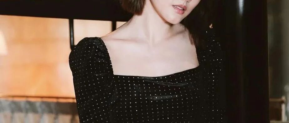 打回原形？TVB小花刚上位就被公司雪藏？连续十个月没工开