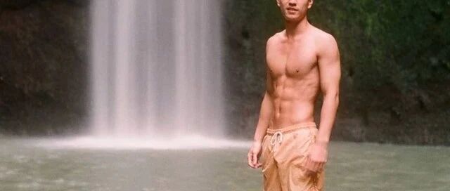 没被封杀！TVB小生不雅视频流出后首现身，承认是片中之人