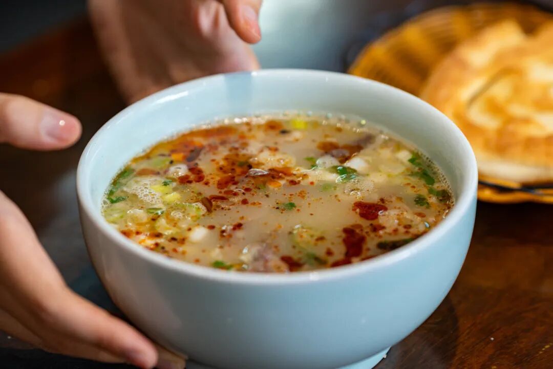 中国最适合退休后去的6个地方，50岁后一定要去一次！物价低，节奏慢