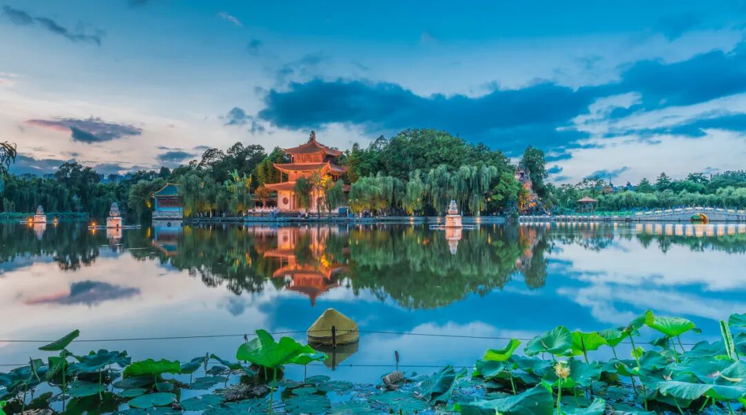 中国最适合退休后去的6个地方，50岁后一定要去一次！物价低，节奏慢