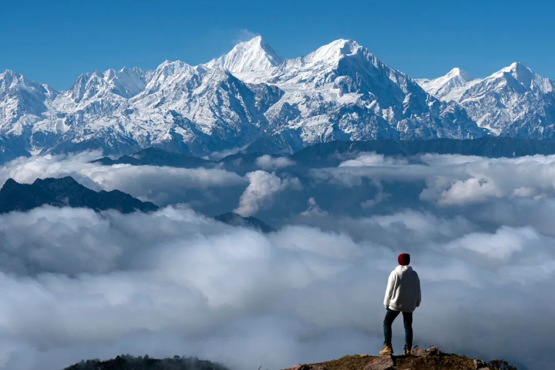 这才是中国7、8月最避暑的自驾路线，均温18℃，沿途人少景美！赶紧选一条出发吧