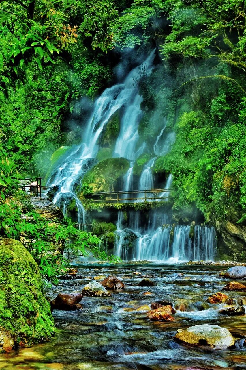 国内“避暑”天花板：游客不足大理的1%，安逸不输成都！均温18℃，不用空调！！严重被低估了......