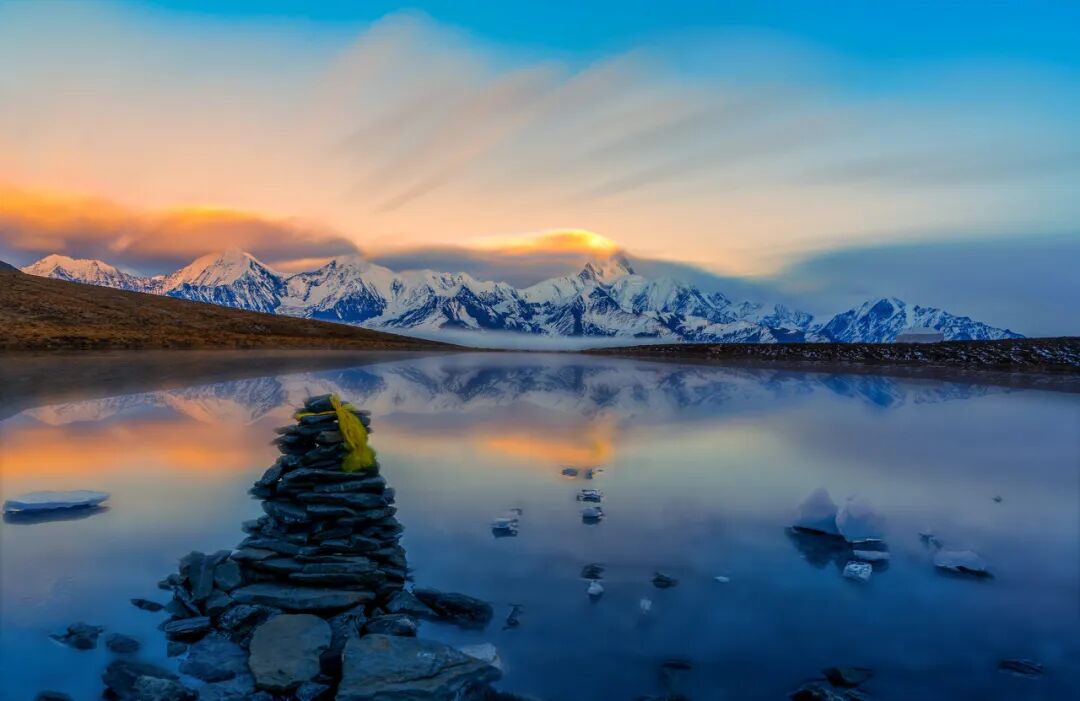 这才是中国7、8月最避暑的自驾路线，均温18℃，沿途人少景美！赶紧选一条出发吧