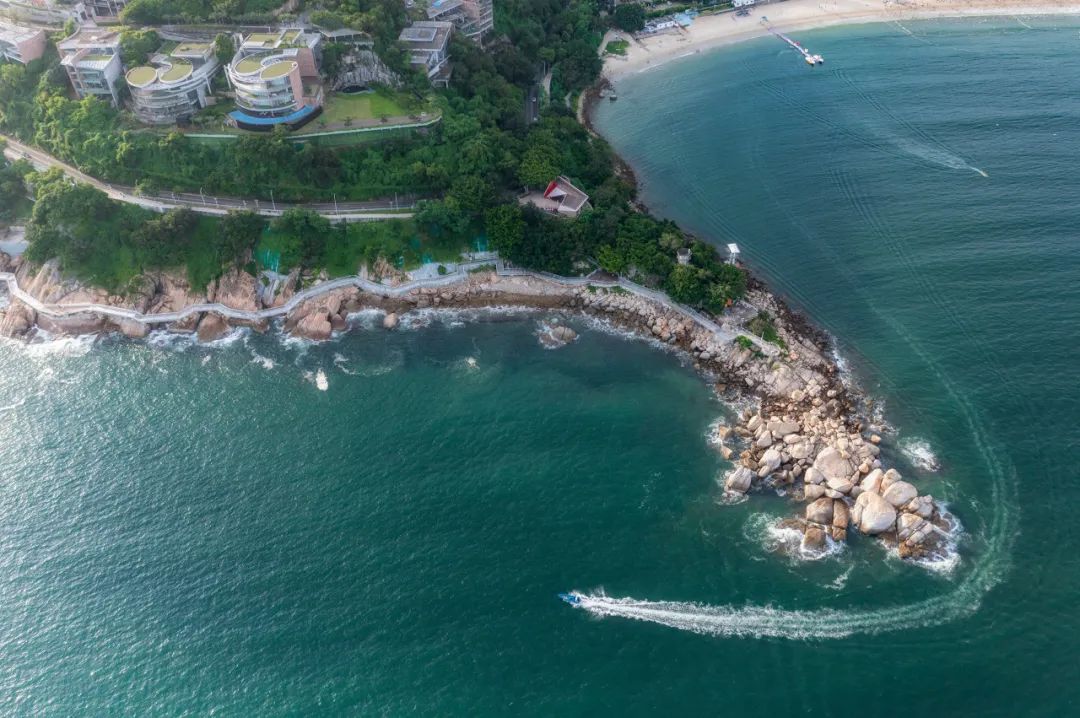 中国唯一没有“农村”的城市：无农民，40年前是小渔村！如今“富可敌国”，每年有500万人挤着来