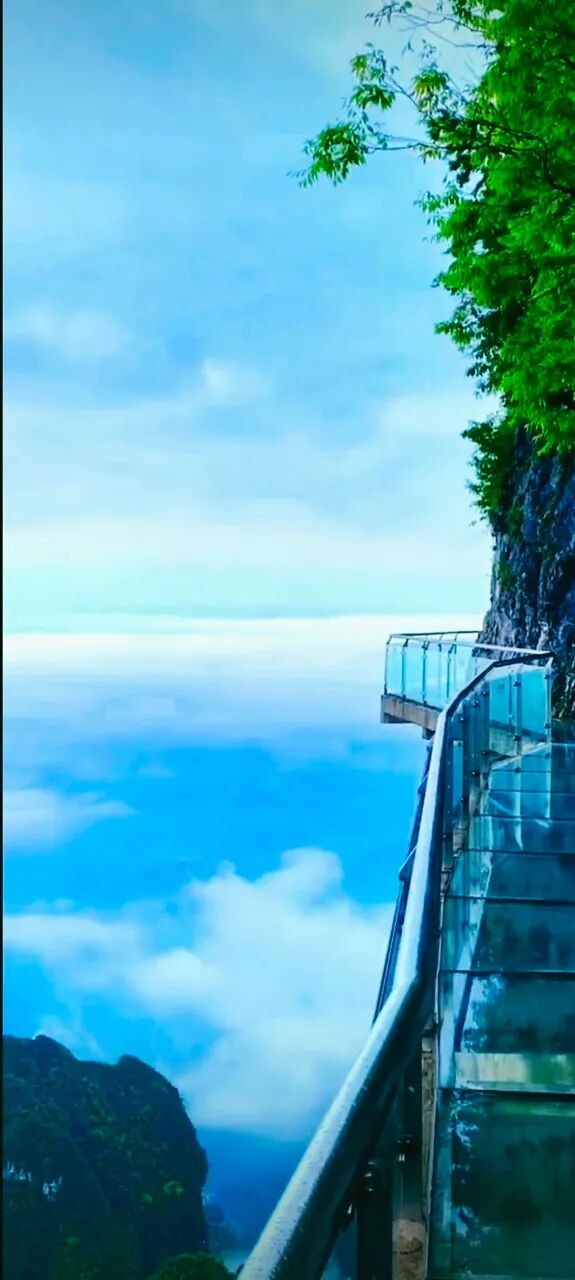 中国又一座城市被老外“占据”，30万老外涌入，竟能使用外币！美到窒息，还是此生必去......