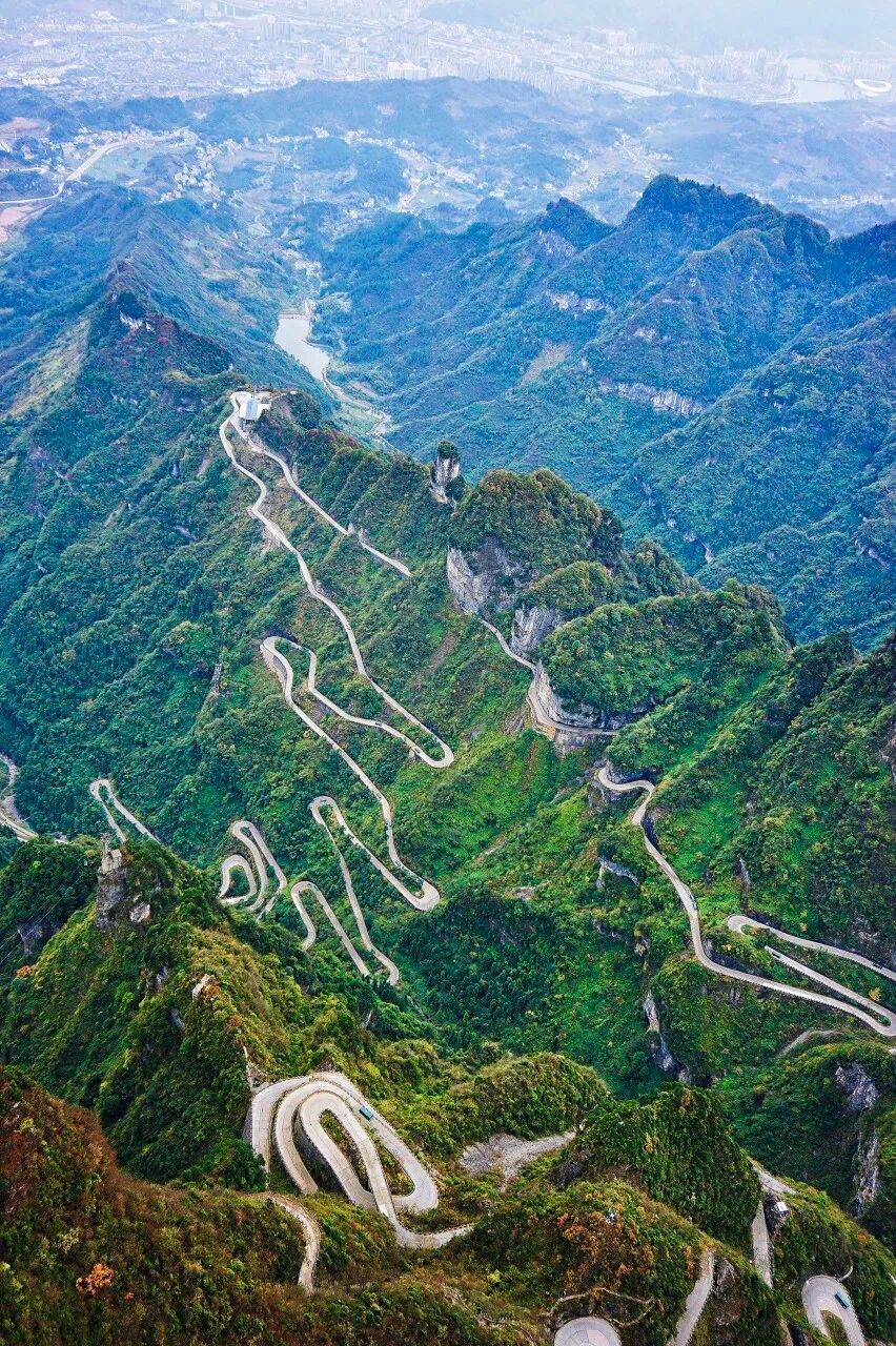 中国又一座城市被老外“占据”，30万老外涌入，竟能使用外币！美到窒息，还是此生必去......