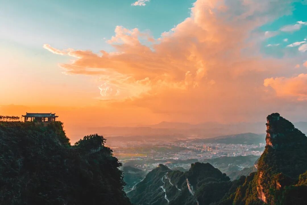 中国又一座城市被老外“占据”，30万老外涌入，竟能使用外币！美到窒息，还是此生必去......