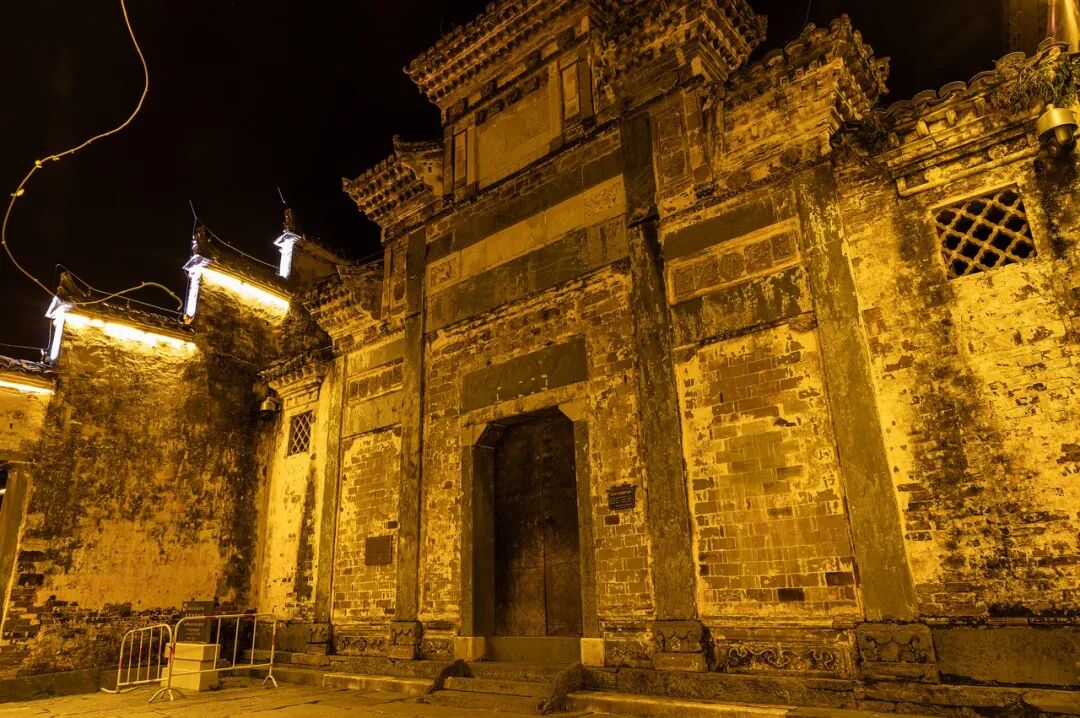 别只知道乌镇、西塘了！这个不收门票的千年古镇，人少景美，2000元能玩一个月，太适合养老了