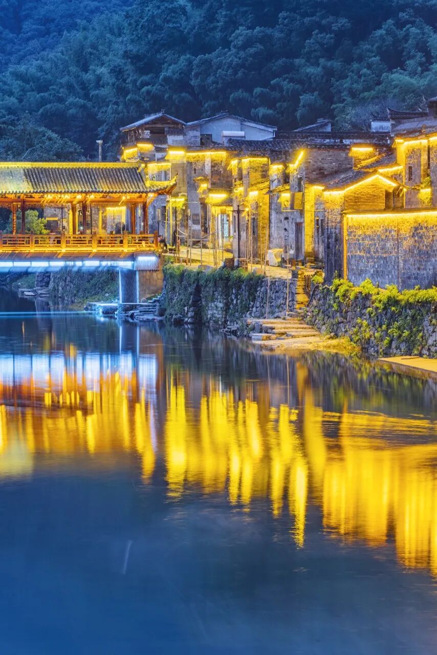 别只知道乌镇、西塘了！这个不收门票的千年古镇，人少景美，2000元能玩一个月，太适合养老了