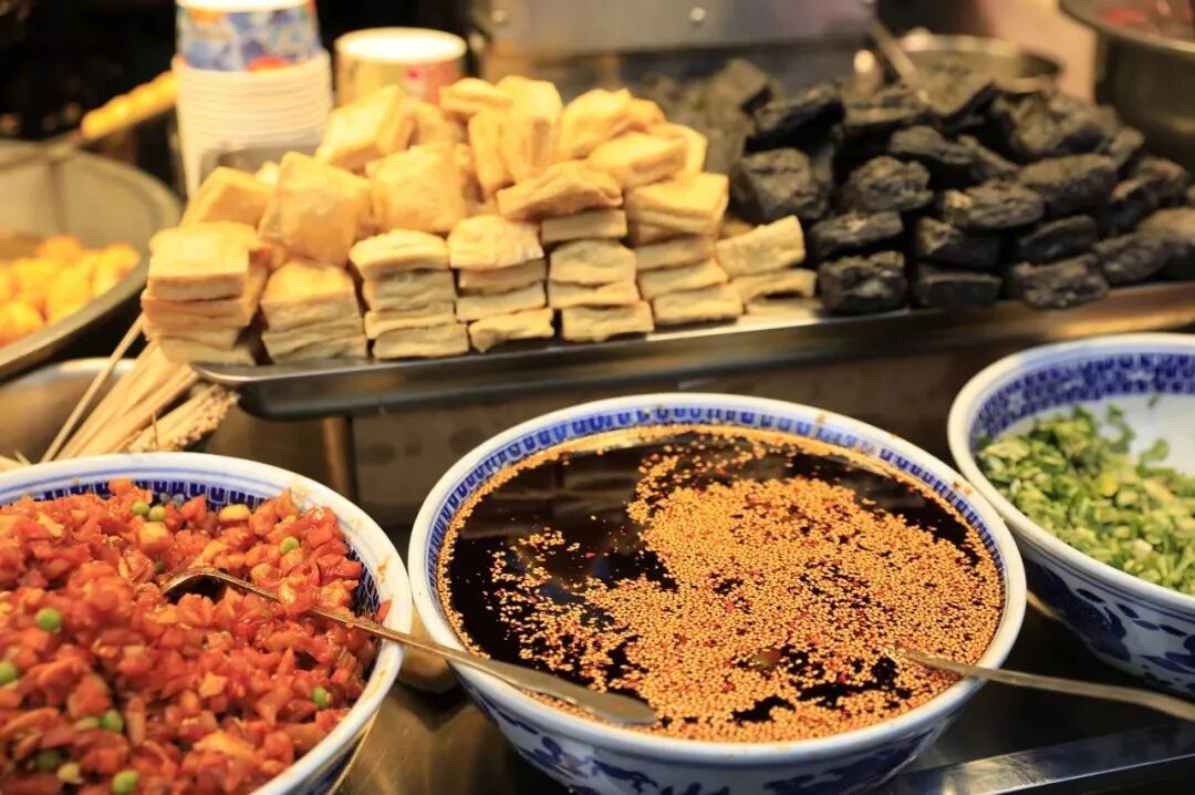 中国最“臭”的城市：臭晕游客，吃吐无数人！比柳州还“上头”，却让鲁迅表白！穷游必去，比苏杭更诗意