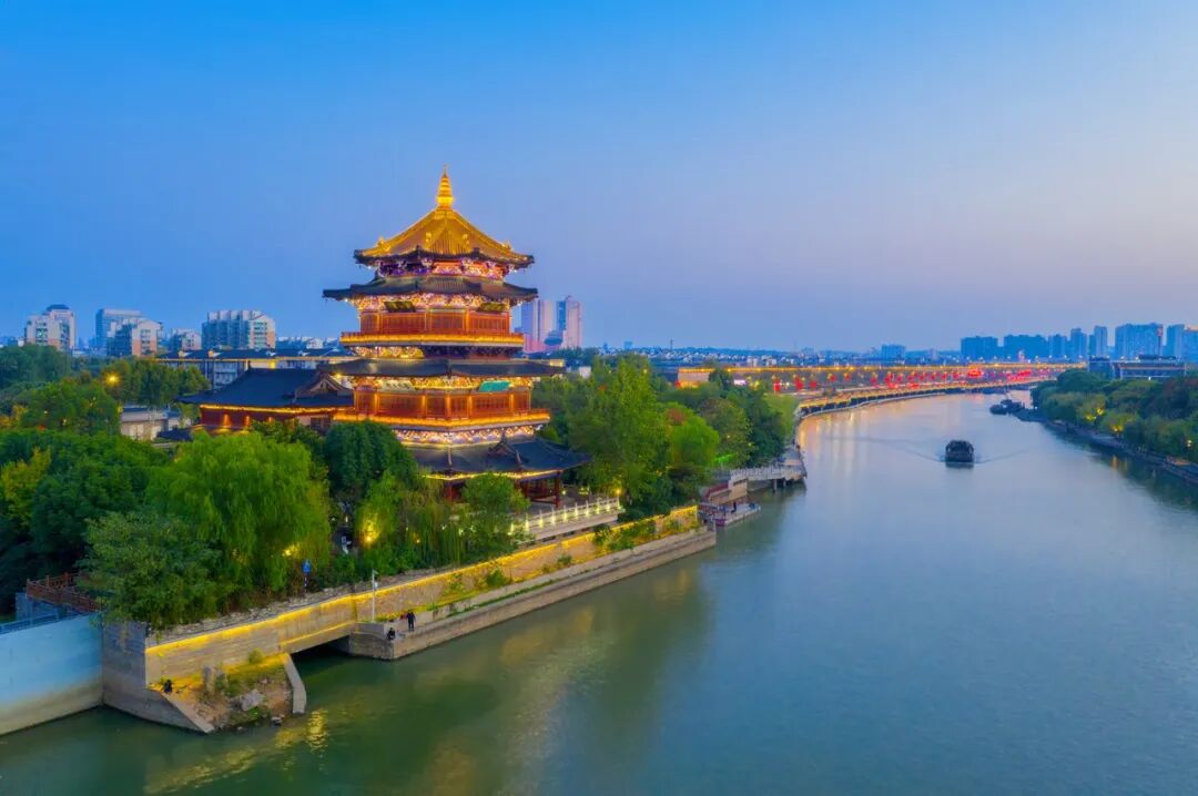 江苏与安徽交界有座城市，历史悠久风水极佳，曾是世界最大的城市，如今被争当省会！