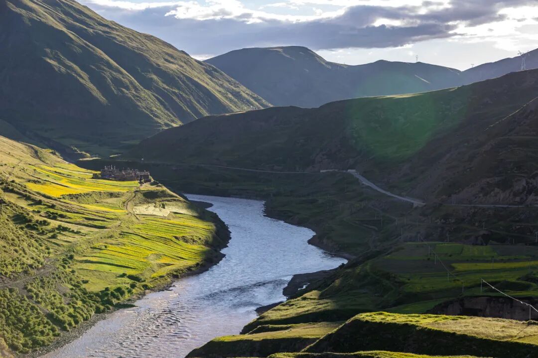 中国唯一没有“树”的城市：种活一棵奖励30万！比韩国大3倍，景色绝美，却无人敢去......