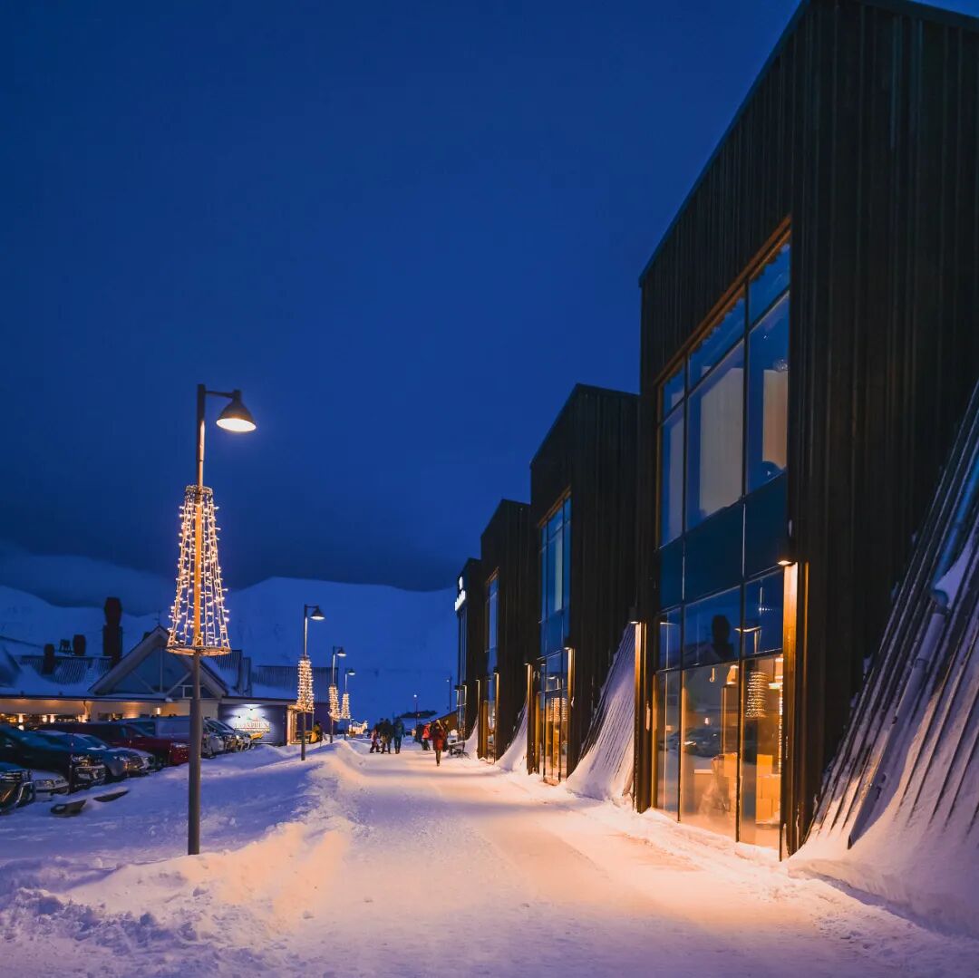 日本排放核污水1天后，这个“禁止出生和死亡”的地方火了：全网0差评，免费上学看病，还对中国免签