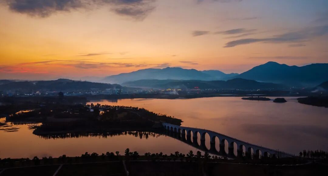 距杭州40min！它被评为全球美食NO.1小城，人均100连吃3天还能不重样，99%的人却都读错了名字！