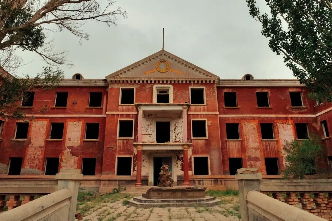 中国最便宜的地方：28元/平，2000元能买套房，全城只剩一个红绿灯，网友：白给也不要