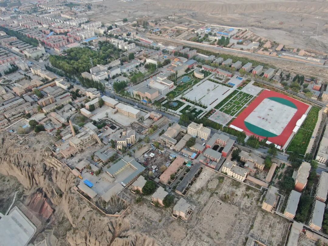 中国最便宜的地方：28元/平，2000元买套房，全城只剩一个红路灯，网友：白给也不要