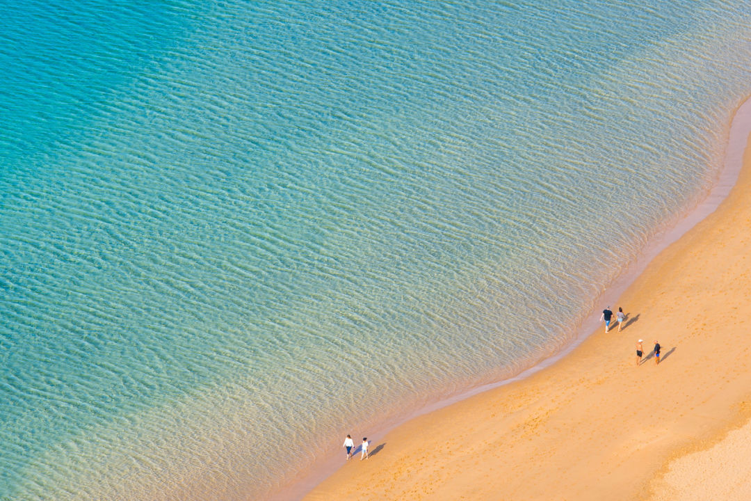 国内“避寒”天花板：游客不足三亚的1%，比万宁小众，被余华疯狂点赞，均温25℃，严重被低估了......