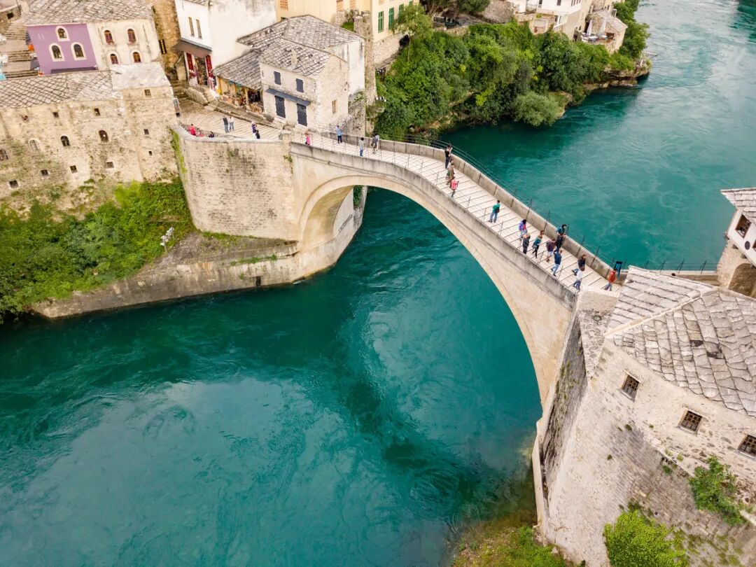 第二个对中国免签的“欧洲国家”来了：不输瑞士，200元住星级酒店！华人遍地，还是此生必去