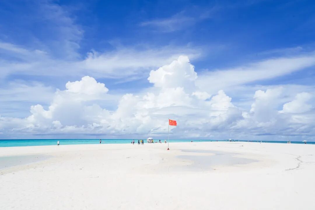 中国最霸气的城市：坐拥8个机场，却禁止外国人入内！什么都免费，不输马代，但只有0.01%的来过