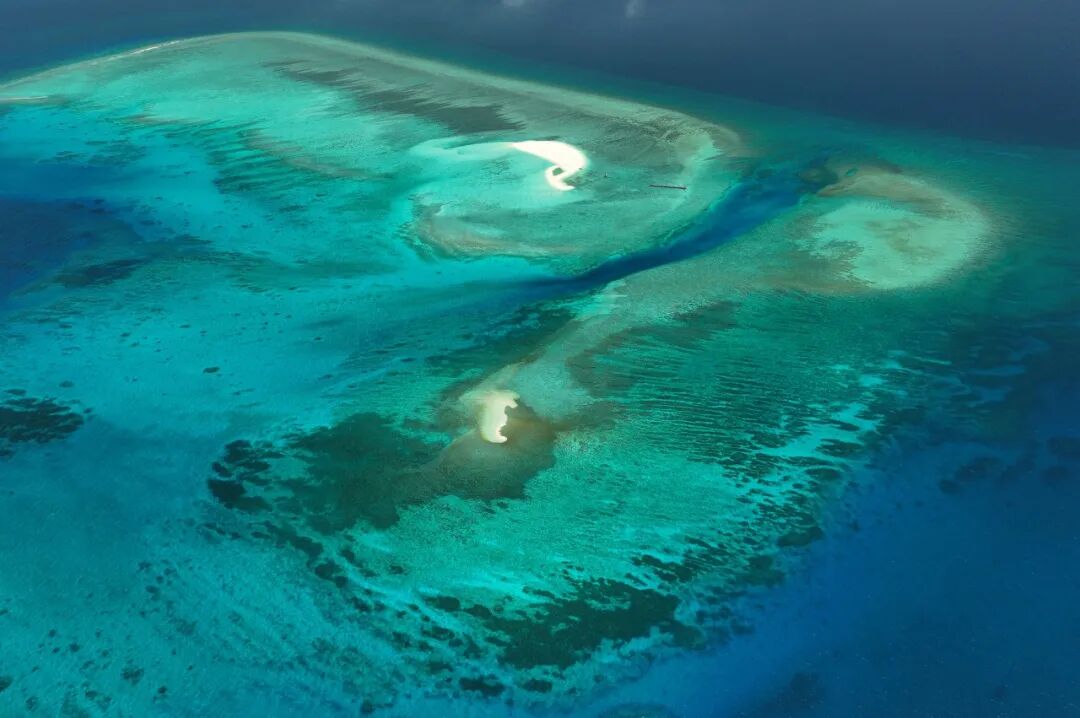 中国最霸气的城市：坐拥8个机场，却禁止外国人入内！什么都免费，不输马代，但只有0.01%的来过