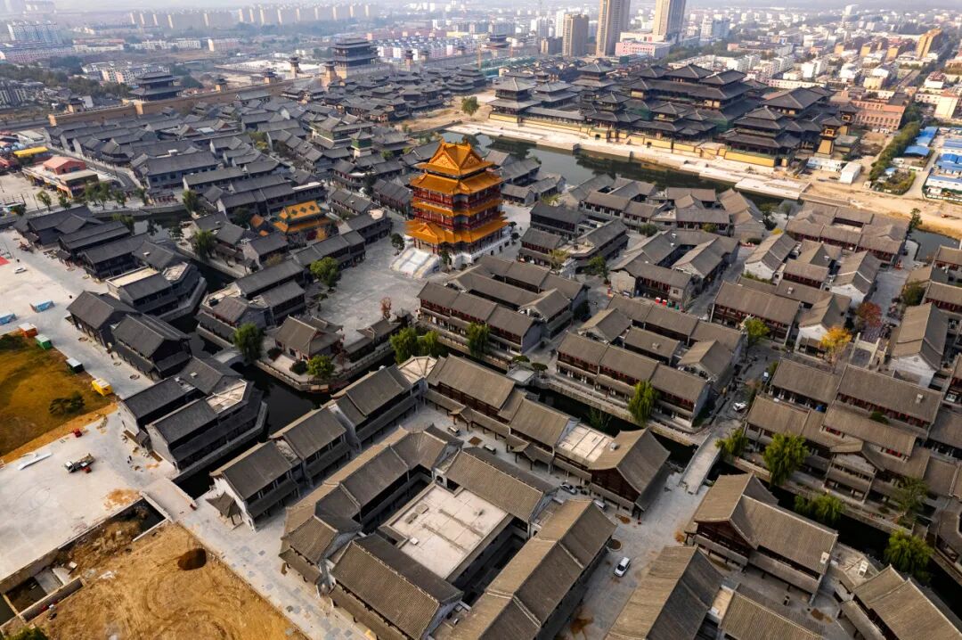 山东又一“假古城”火了，耗资39亿，却不收门票！游客：来了根本不想走