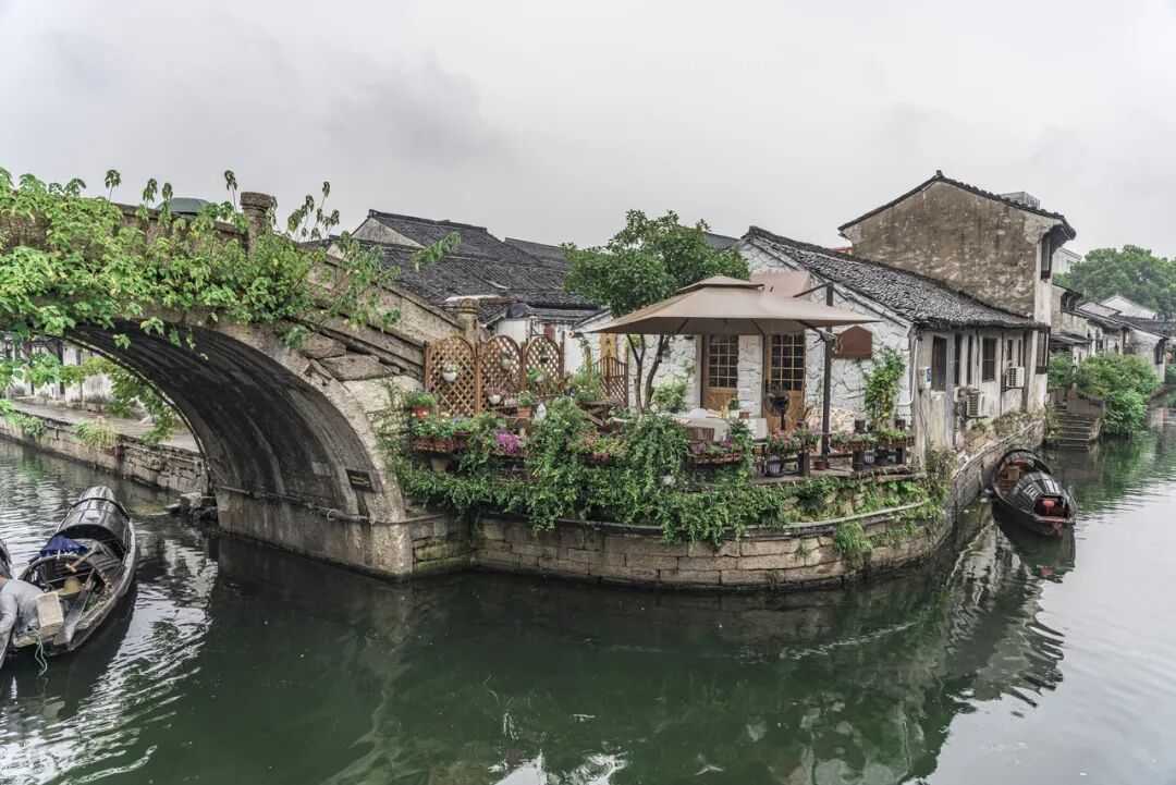 中国最“臭”的城市：臭晕游客，吃吐无数人！比柳州还“上头”，却让鲁迅表白！穷游必去，比苏杭更诗意