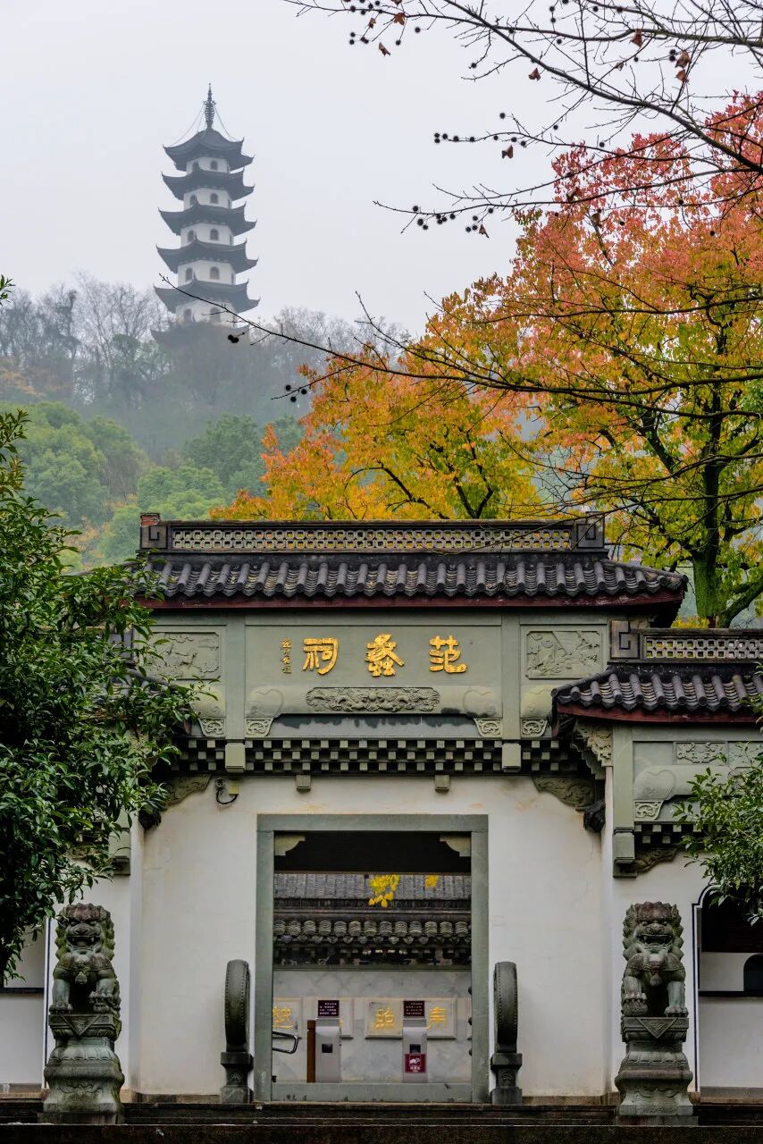 中国最“臭”的城市：臭晕游客，吃吐无数人！比柳州还“上头”，却让鲁迅表白！穷游必去，比苏杭更诗意