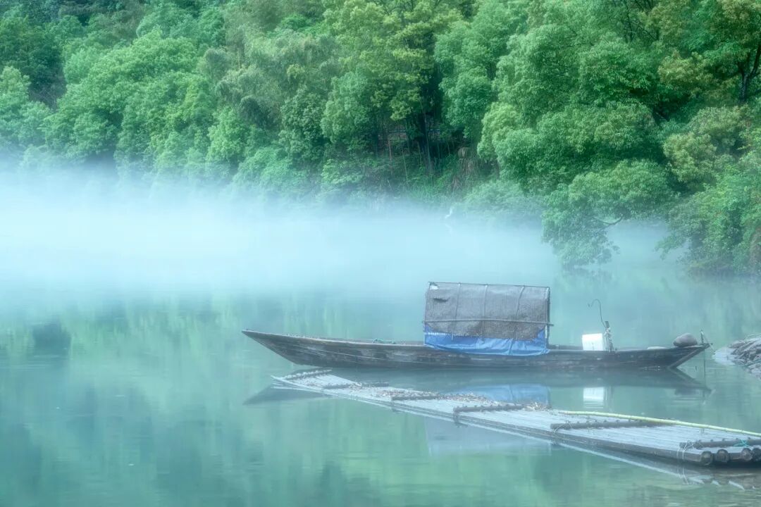 浙江唯一免费的5A古镇，不要只会去乌镇人挤人了！白居易疯狂表白，美到窒息，物价还低...