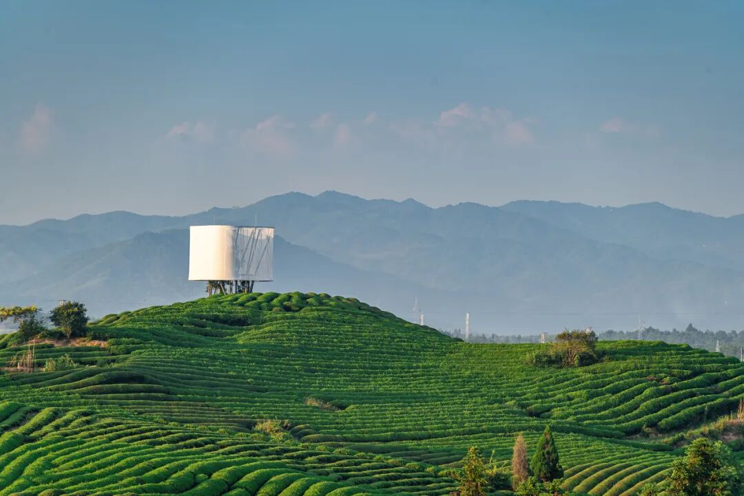 国内最适合穷游的6个城市，便宜又好玩！人均800，吃饱玩好，还都是此生必去......