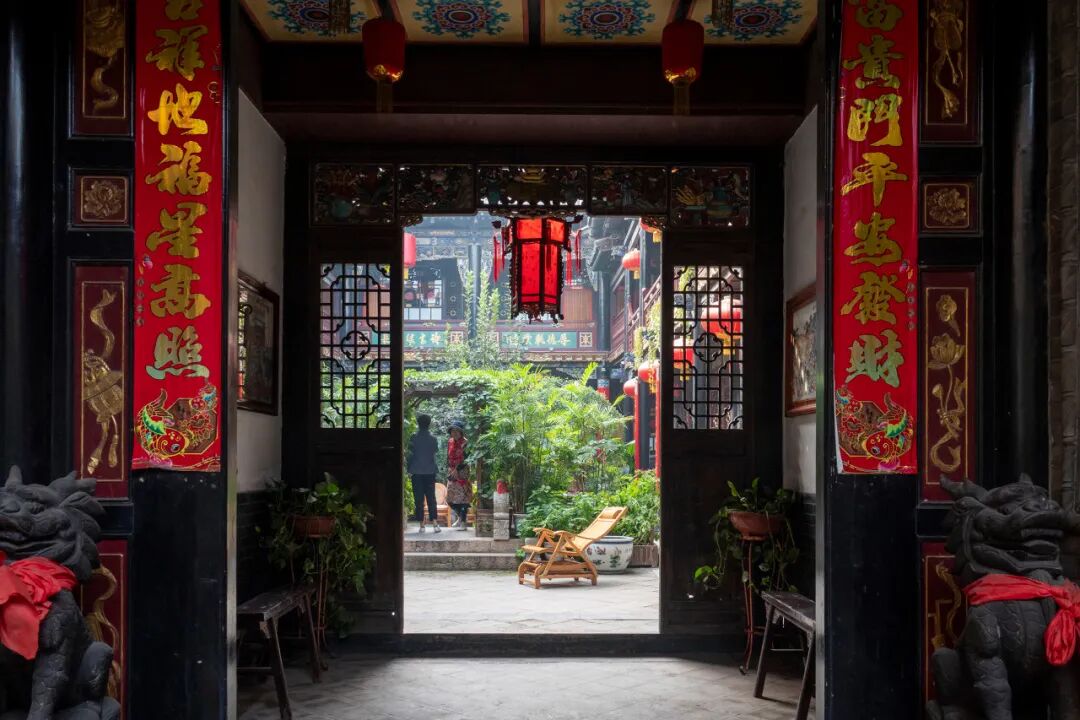 国内最适合穷游的6个城市，便宜又好玩！人均800，吃饱玩好，还都是此生必去......