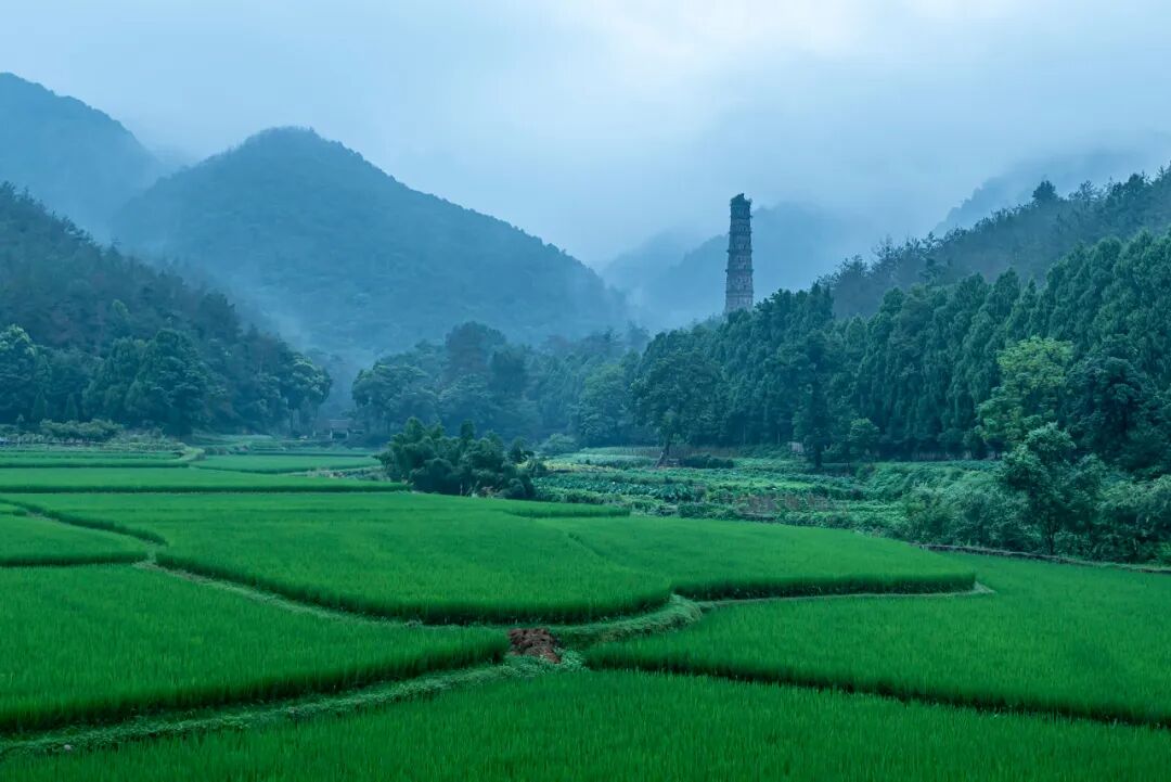 国内最适合穷游的6个城市，便宜又好玩！人均800，吃饱玩好，还都是此生必去......