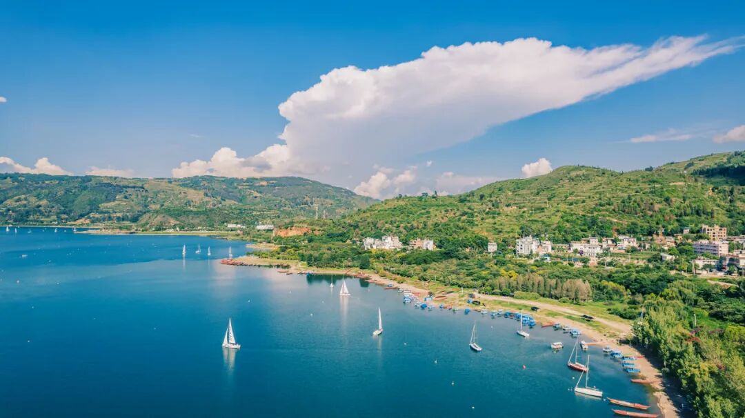 中国唯一以“香烟”命名的城市：烟比城市出名，李健为她写歌！比昆明安逸，高铁1h直达，竟鲜为人知