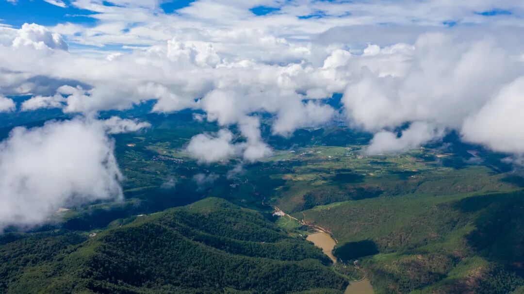 中国唯一以“香烟”命名的城市：烟比城市出名，李健为她写歌！比昆明安逸，高铁1h直达，竟鲜为人知