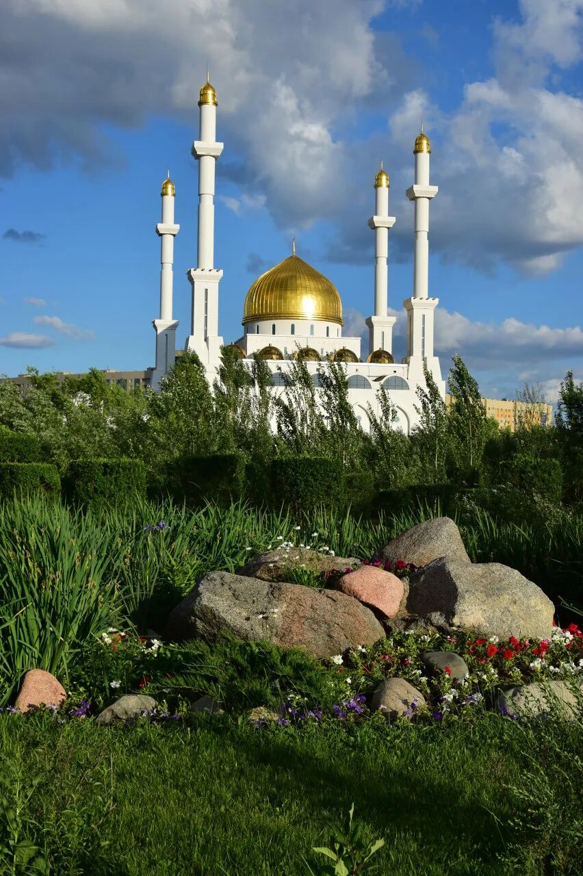 免签30天正式生效！世界最“便宜”的国家，风光不输瑞士，油价仅2.5元/升，花¥35坐大巴就能去？