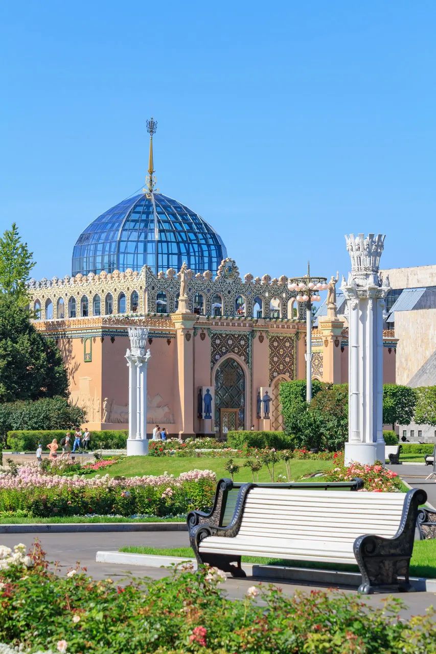 免签30天正式生效！世界最“便宜”的国家，风光不输瑞士，油价仅2.5元/升，花¥35坐大巴就能去？