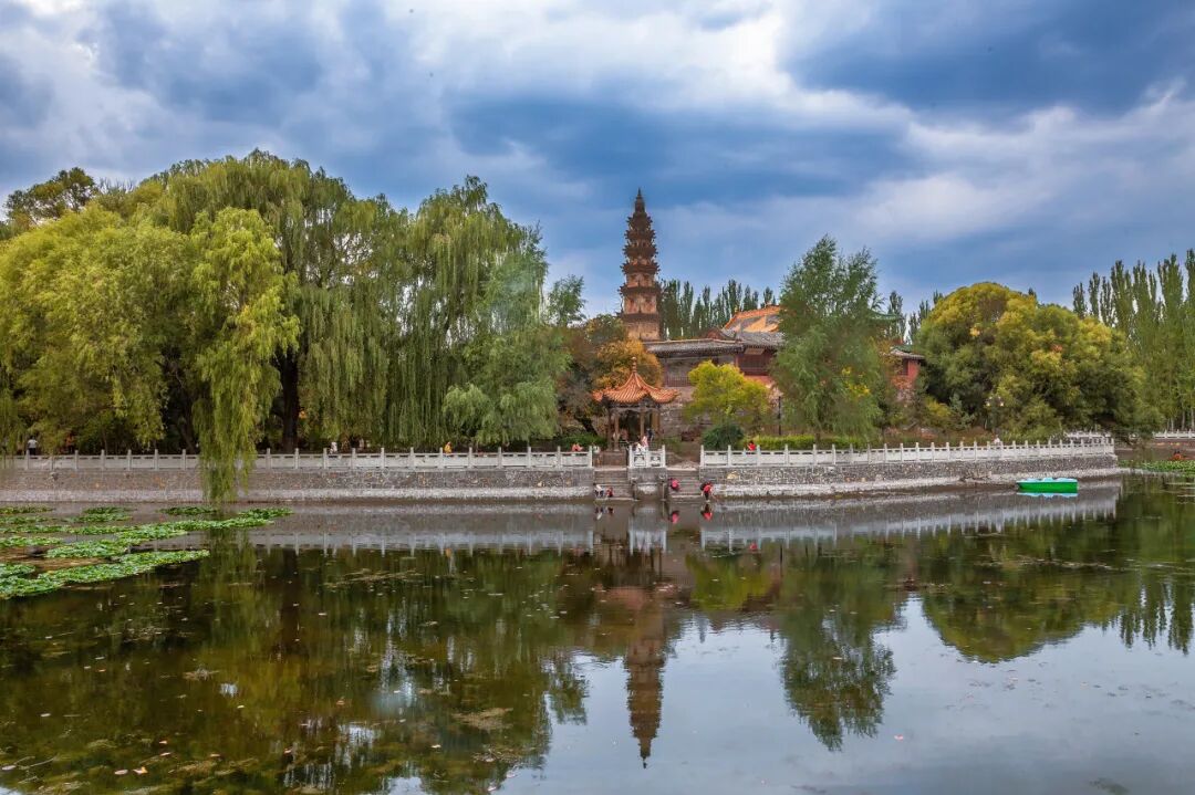 中国唯一“避暑”古都：比肩敦煌，比洛阳人少！夏天均温仅23℃，空调当摆设，人均500玩爽