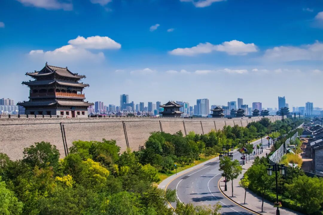 中国唯一“避暑”古都：比肩敦煌，比洛阳人少！夏天均温仅23℃，空调当摆设，人均500玩爽