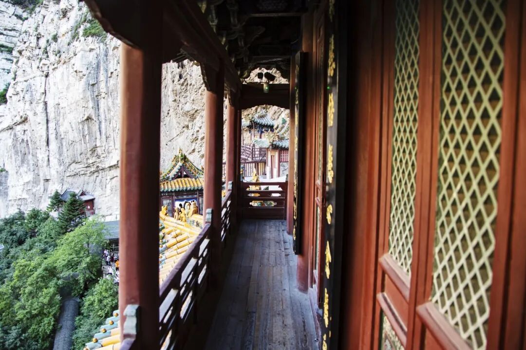 中国唯一“避暑”古都：比肩敦煌，比洛阳人少！夏天均温仅23℃，空调当摆设，人均500玩爽